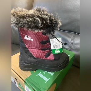 Itasca Burgundy Cold Weather Boots